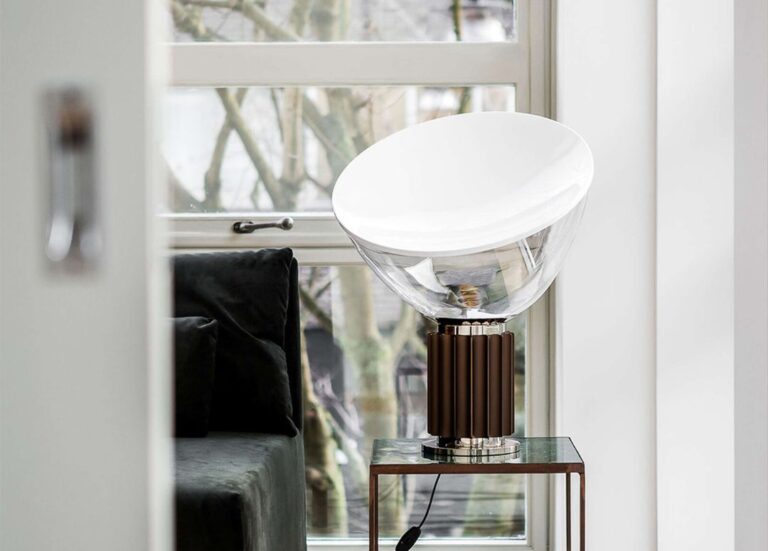 czym są lumeny, lampa stołowa flos