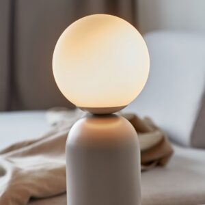 Lampa stołowa Notti Nordlus, idealna do sypialni, salonu lub pokoju dziecka. Sklep Lampy Ramko Migdałowa 3 w Warszawie.